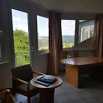 Zur Engelsburg Отель 3*