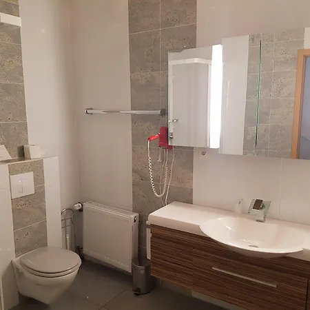 Zur Engelsburg 3*
