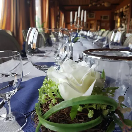 Zur Engelsburg Hotel Hausen-Wied