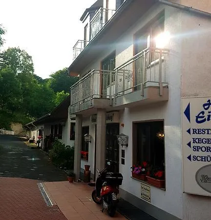 Zur Engelsburg Szálloda 3*