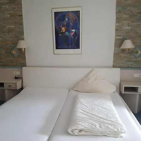 Zur Engelsburg 3* Hausen-Wied