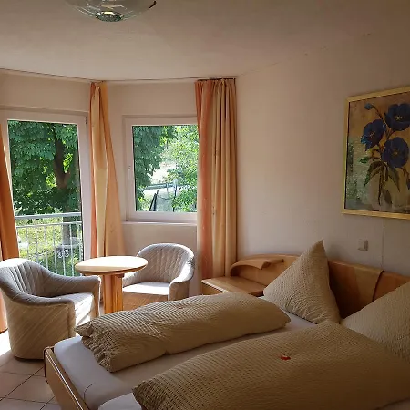 Zur Engelsburg