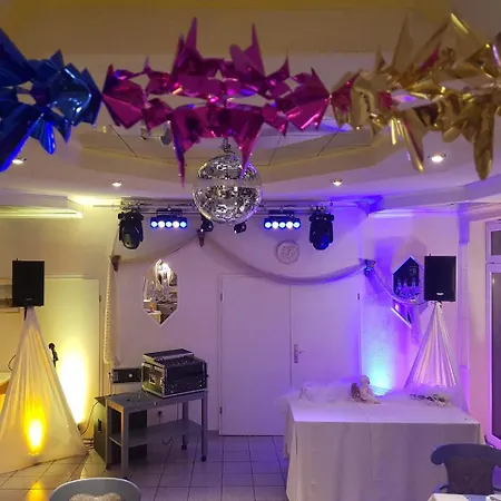 Zur Engelsburg Hotell