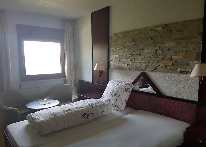 מלון Zur Engelsburg 3*