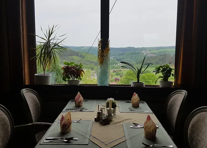 Zur Engelsburg מלון Hausen-Wied