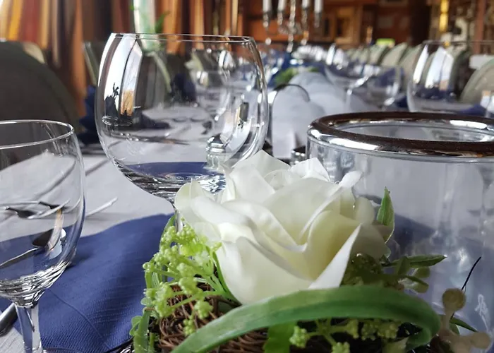 Zur Engelsburg מלון Hausen-Wied