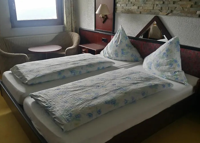 Zur Engelsburg מלון Hausen-Wied