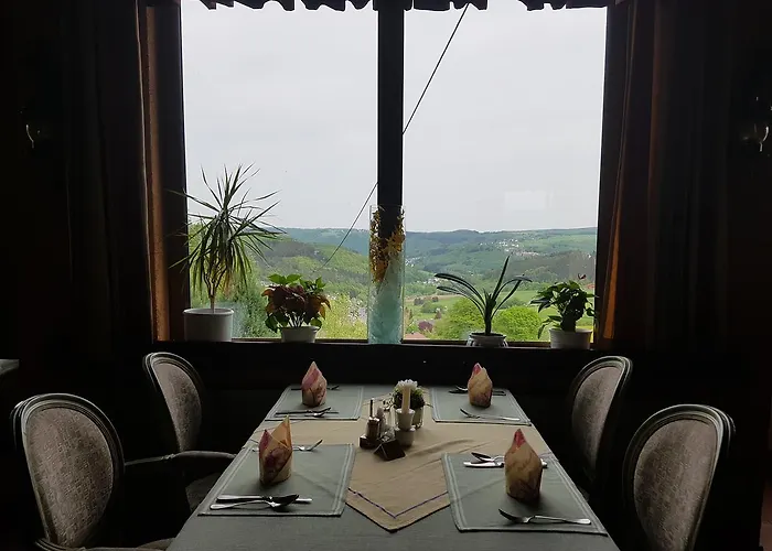 Zur Engelsburg מלון Hausen-Wied