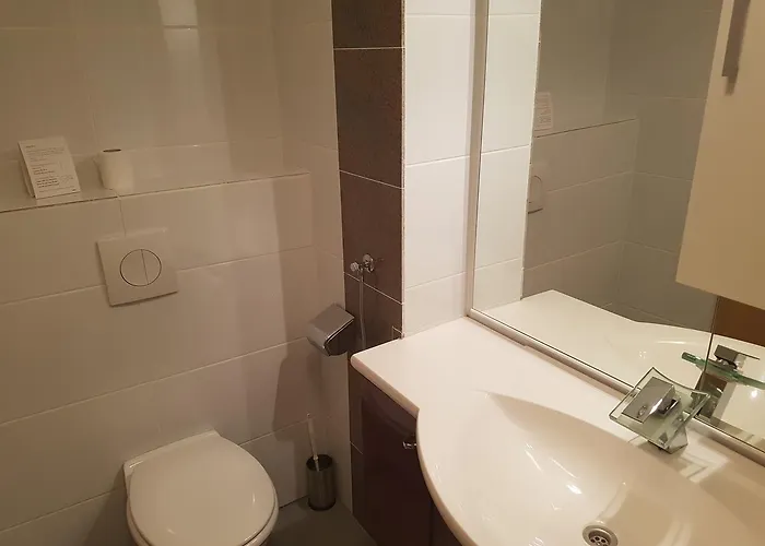 Zur Engelsburg מלון Hausen-Wied