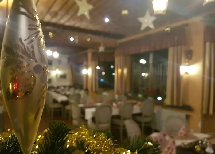 מלון Zur Engelsburg 3*